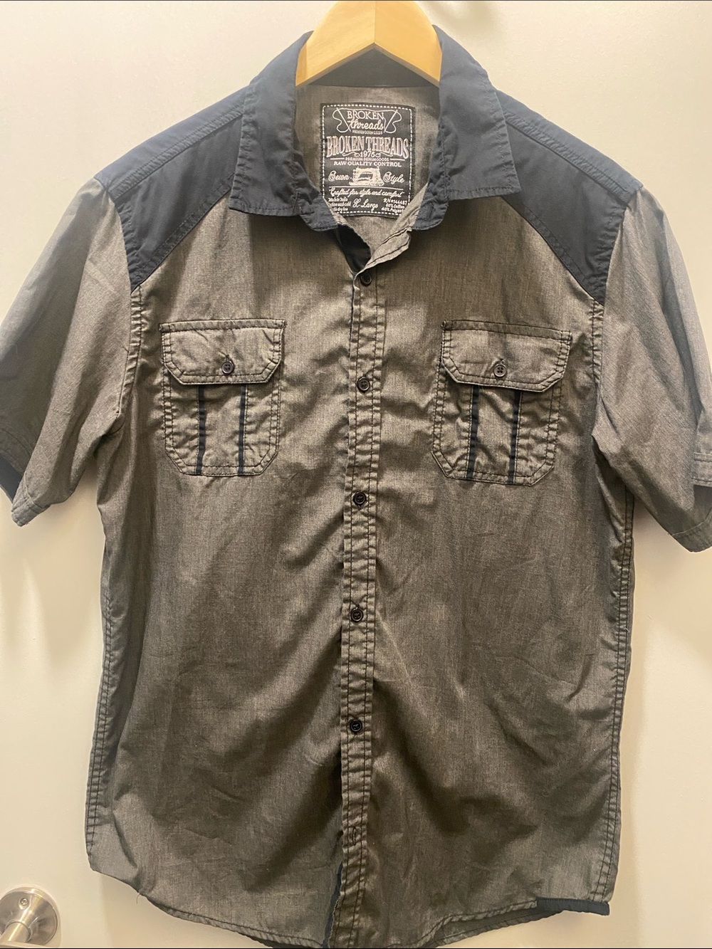 Casual Two-Tone Short Sleeve Button Down Shirt - Gray/Black